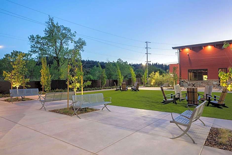 Wyndham Garden Redwood Valley/Ukiah