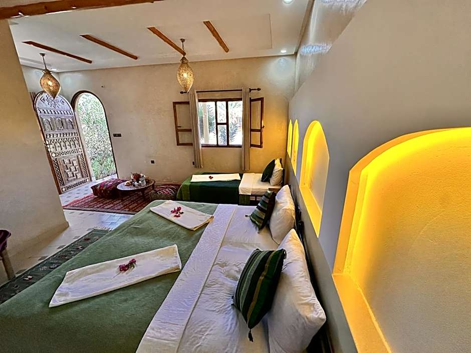 Oasis Tilogui-Luxury Hotel Restaurant and Desert Excursions In Zagora