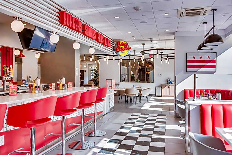 Holiday Inn Washington-Central/White House By IHG