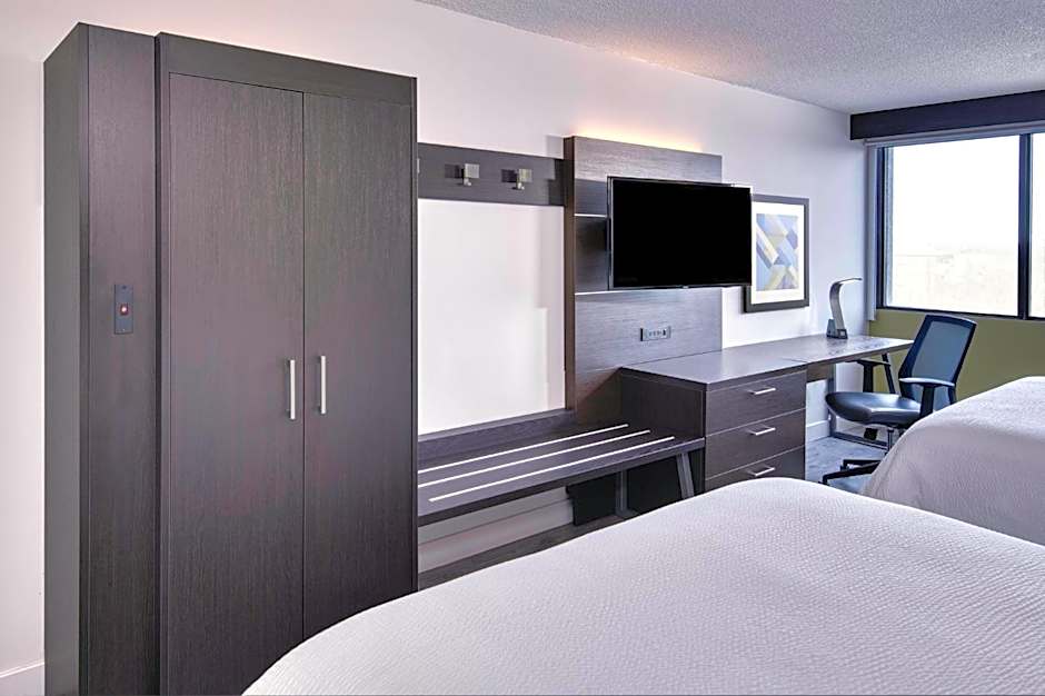 Holiday Inn Express & Suites Mississauga-Toronto Southwest By IHG