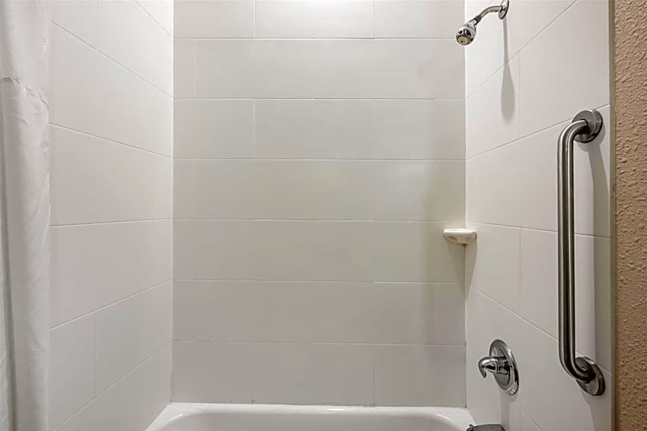 Best Western Plus Big Lake Inn