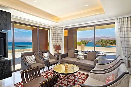 King Penthouse Villa with Sea View - Beachfront Access