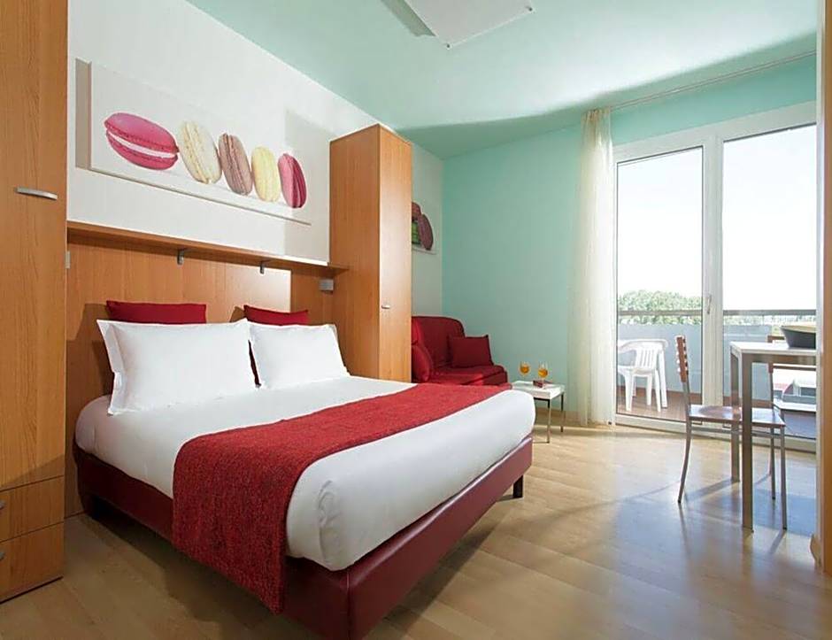 Domino Suite