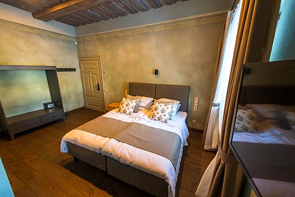 Zyplių Dvaro Oficina Viešbutis