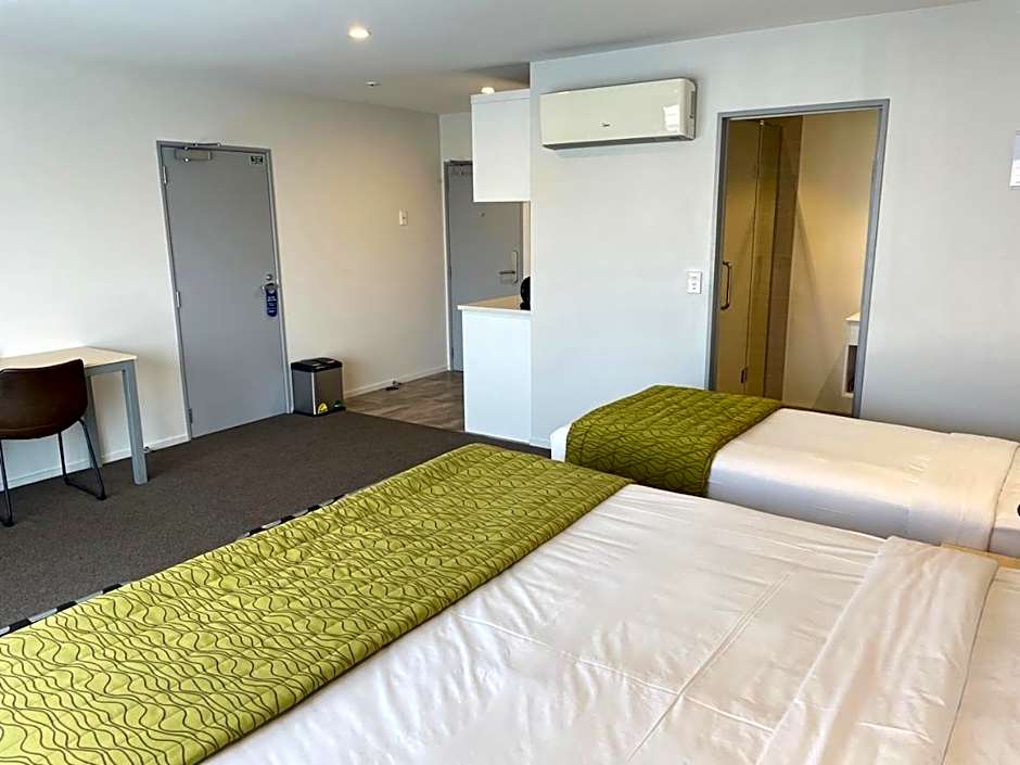 2 on Whiteleigh and 239 on Lincoln Motel