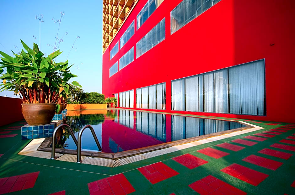 TONGTARA RIVERVIEW HOTEL