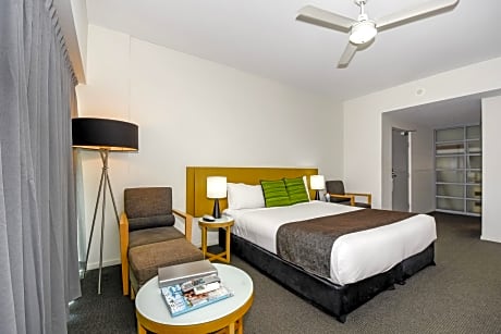 1-Bedroom City View Apartment