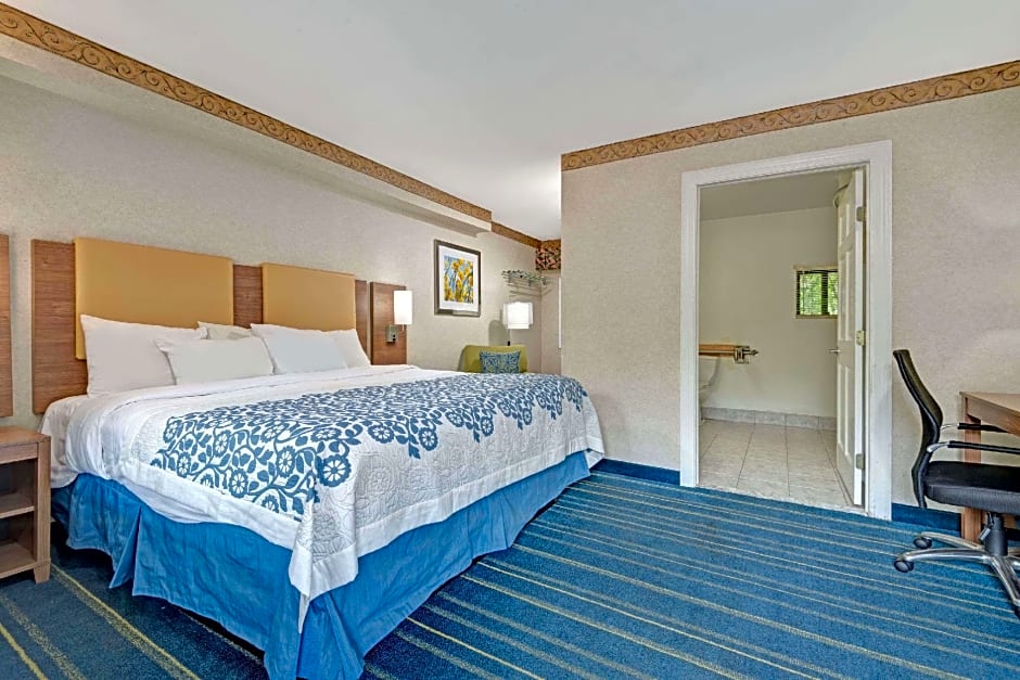 Days Inn by Wyndham Ridgefield