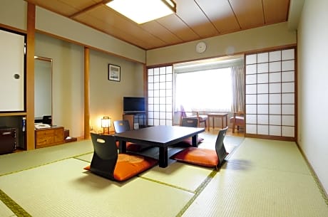 Japanese-Style Room