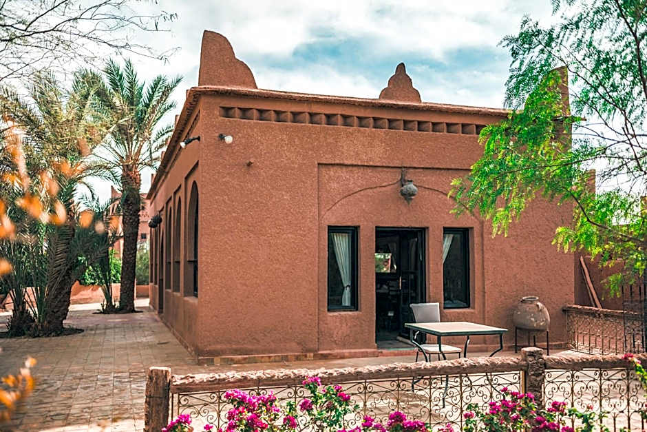 Dar Azawad Boutique Hotel - Mhamid Sahara Stay