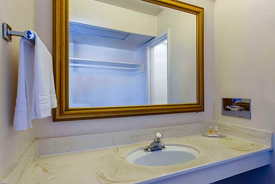 Days Inn by Wyndham Modesto