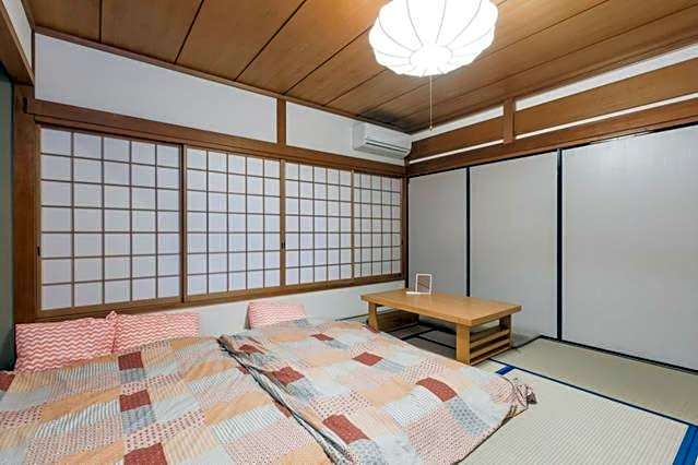 Kinkaku