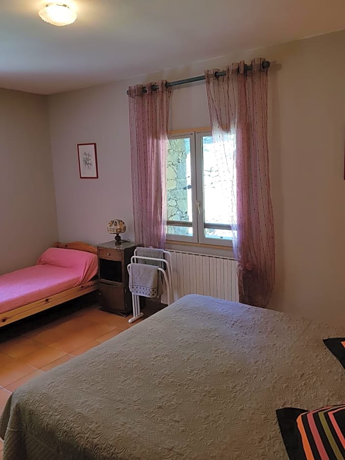 Chambre d'Hôte "Chez Antoinette et Charles"