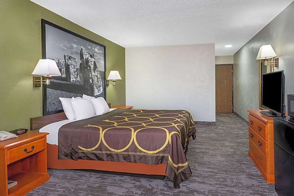 Super 8 by Wyndham Amarillo Central TX