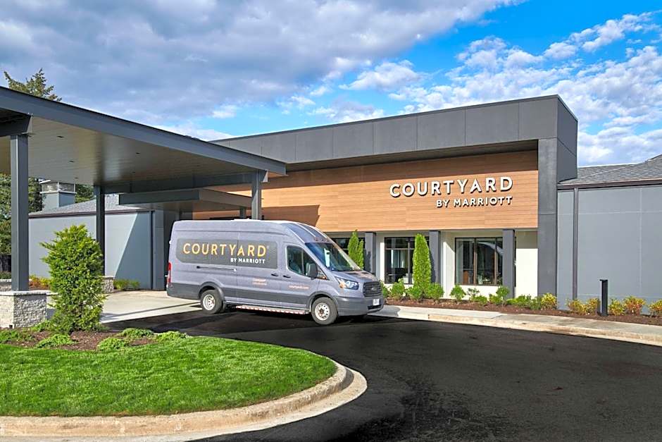 Courtyard by Marriott Chicago Lincolnshire