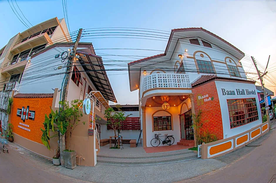 Baan Hall Hostel