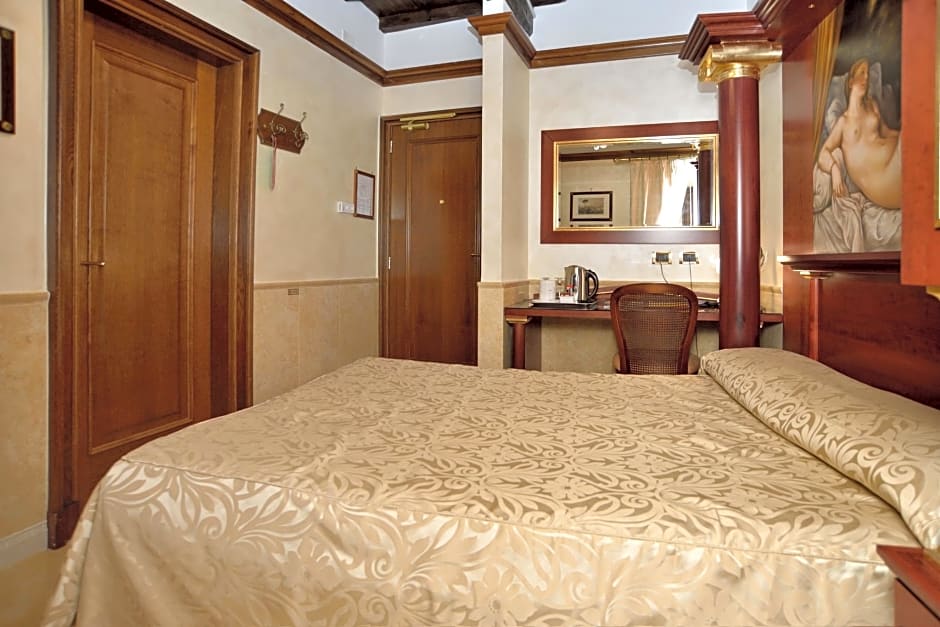 Hotel Pantheon