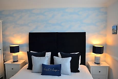 Superior King Room - Blue Skies