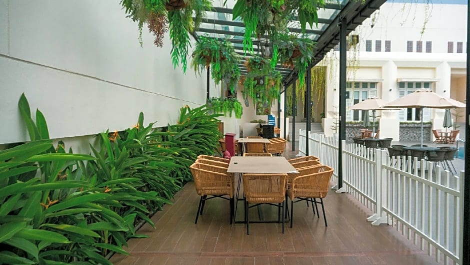 Emerald Garden Hotel