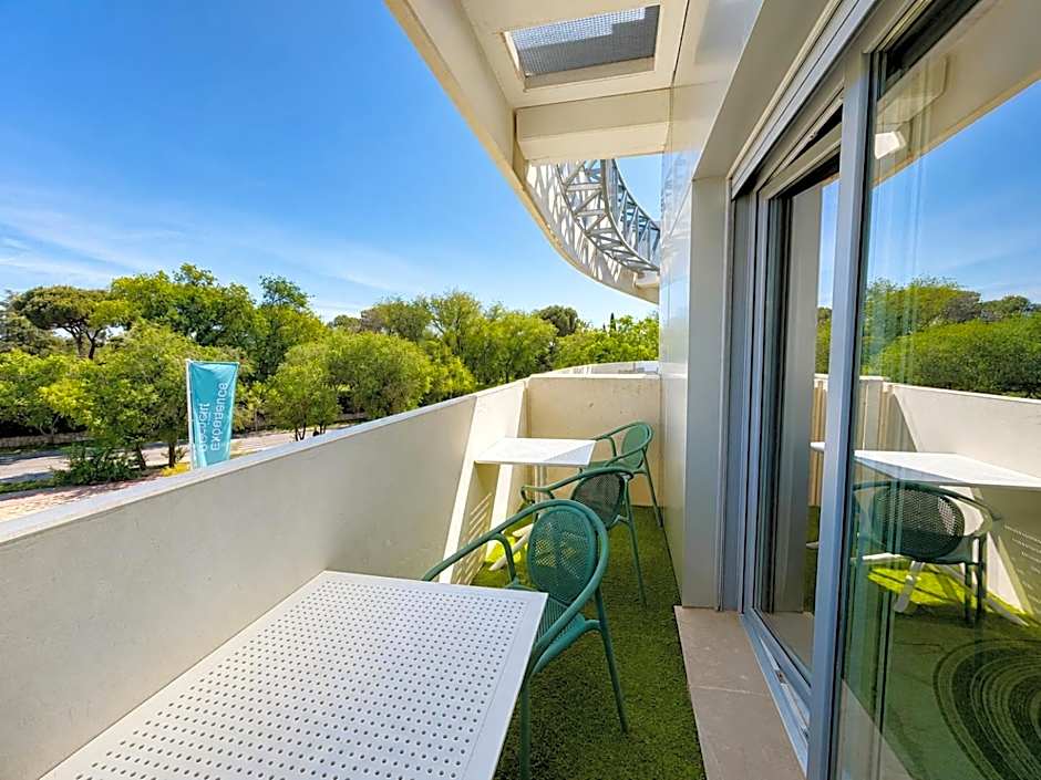 Student Experience Madrid Pozuelo - Luxury Hostel
