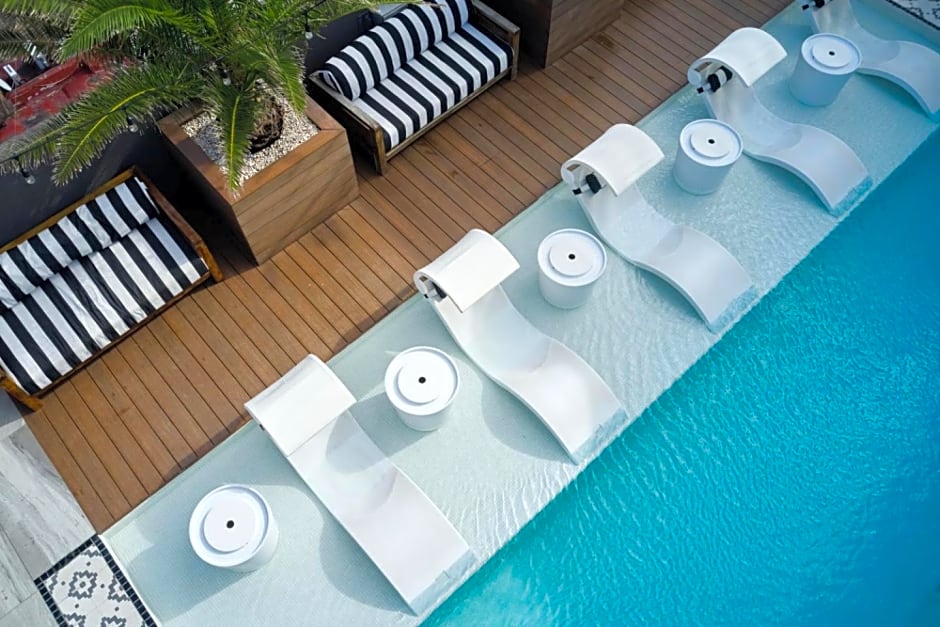 MARQUEE Playa Hotel