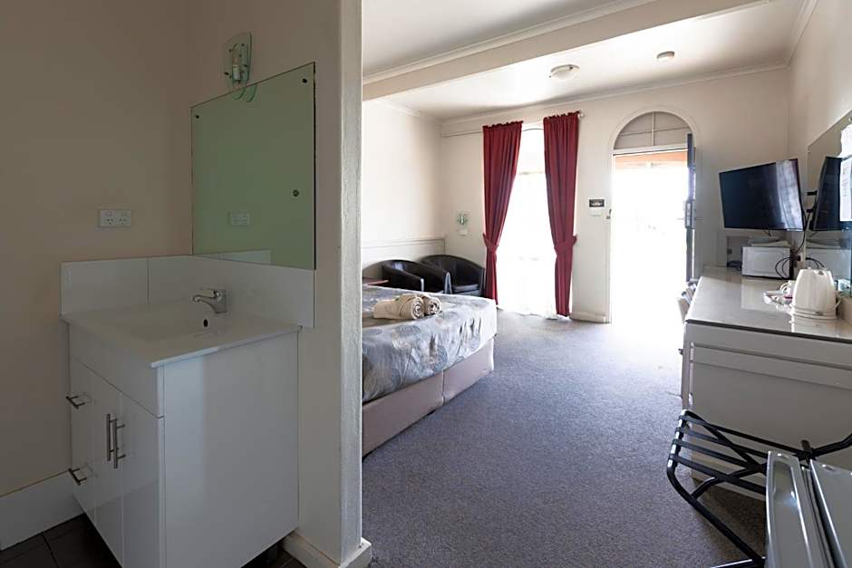The Argent Motel