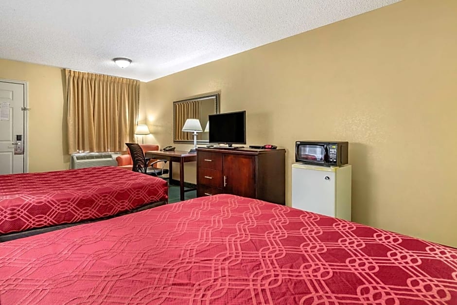 Econolodge Junction