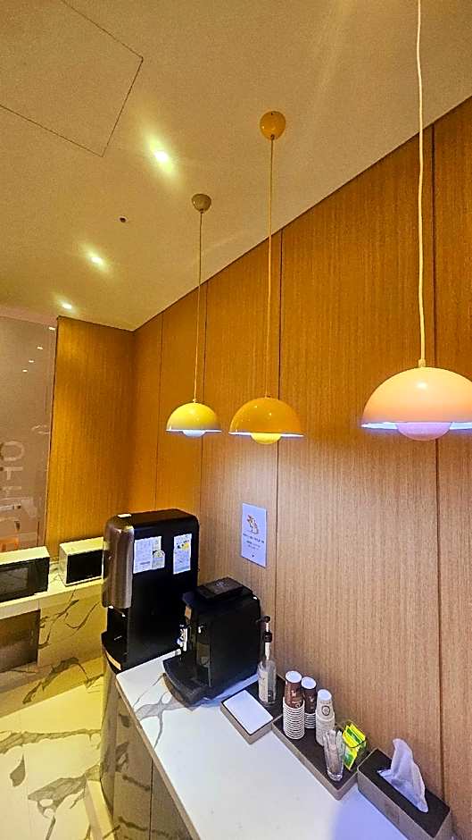 Guri Galmae Indi Present Hotel