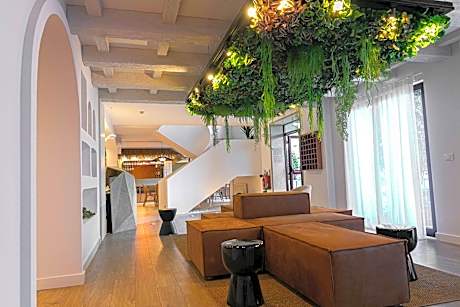 Hotel Lombiña