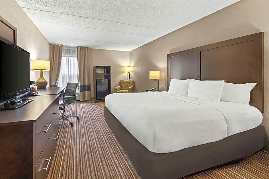 Comfort Inn Lehigh Valley West