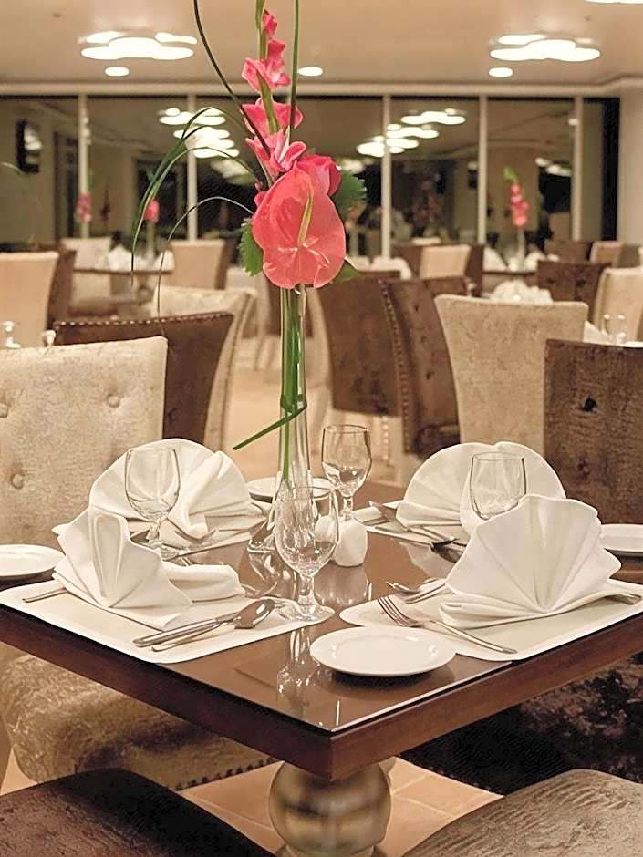Elite Crystal Hotel