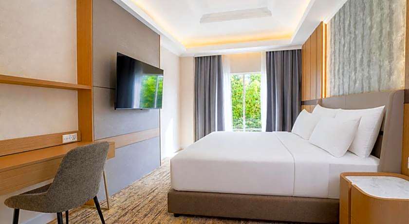 Harmoni One Convention Hotel and Service Apartments