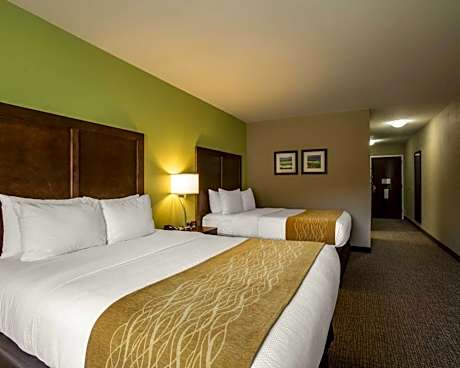 Queen Room with Two Queen Beds - Non-Smoking