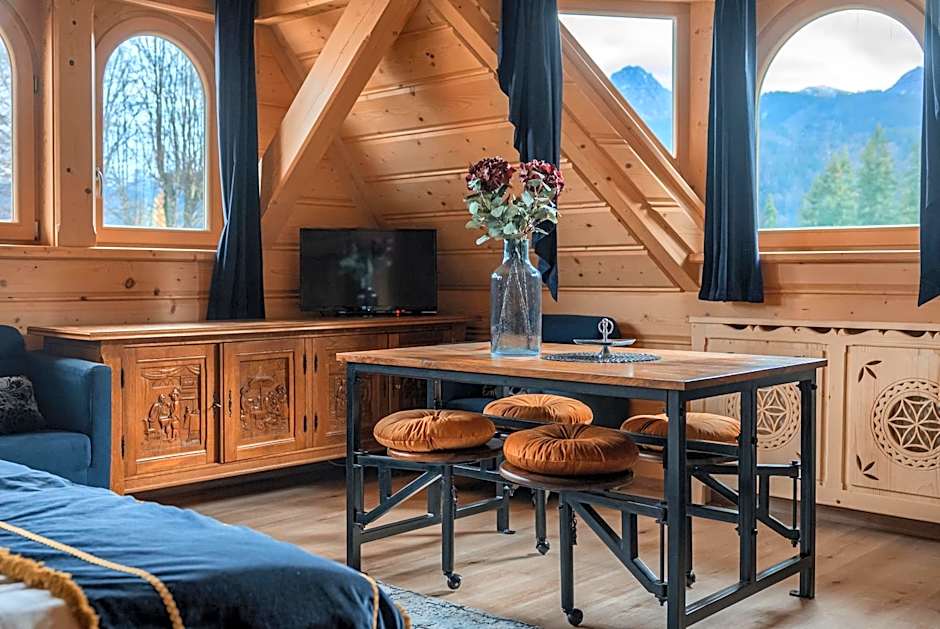 Rich Witch Villa&SPA