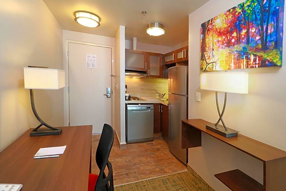 Staybridge Suites Queretaro By IHG