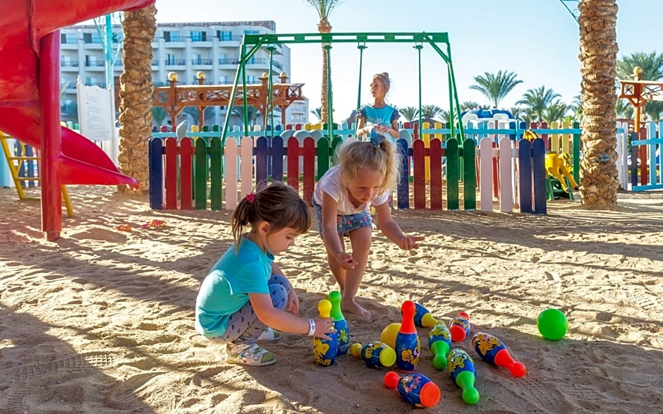 SUNRISE Le Jarden Resort