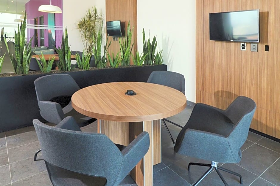 City Express Monterrey Universidad