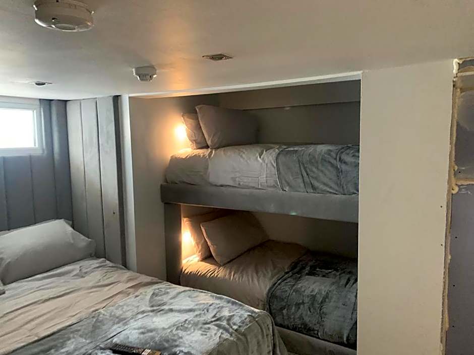 Belvedere Aparthotel - 83 Mount Pleasant