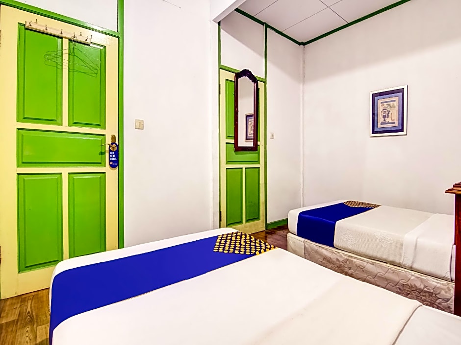 Hotel O Villa Anyelir Yustik Selabintana