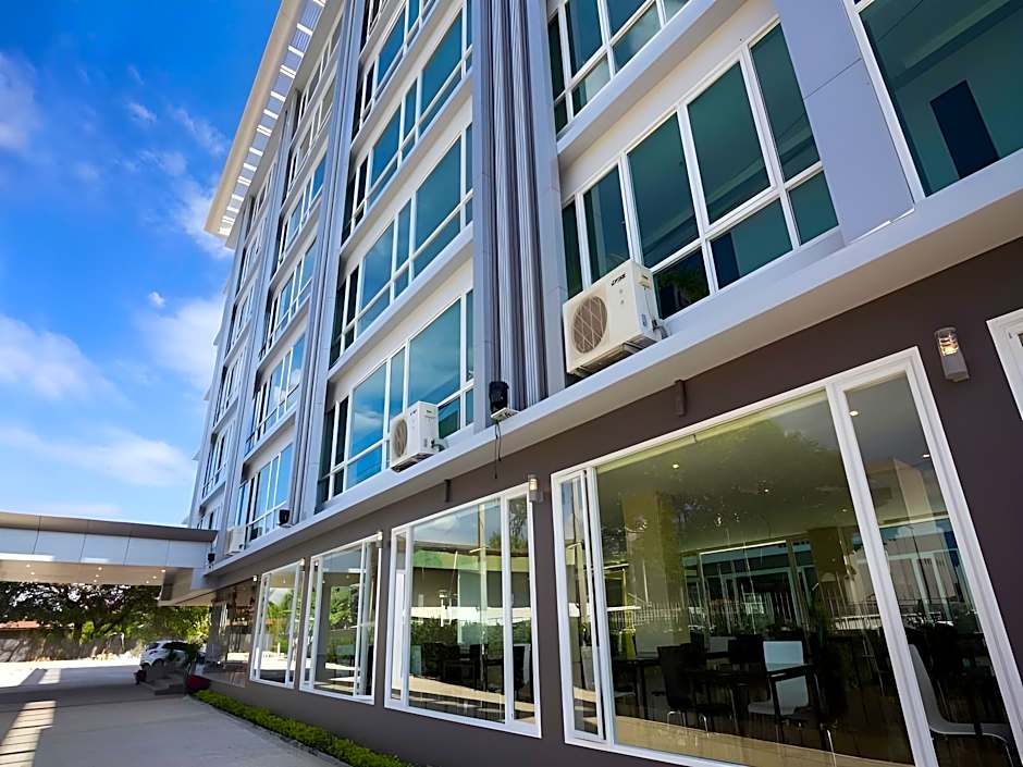 The Ozone Boutique Hotel