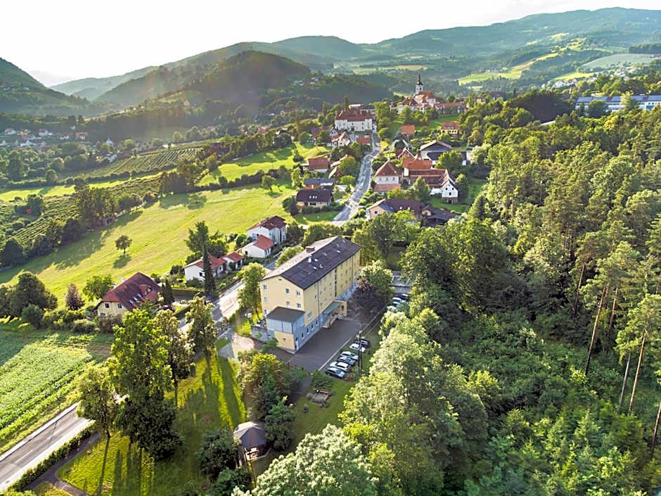 JUFA Hotel Garni Stubenberg am See