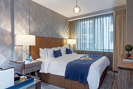 Premier King Room - Accessible