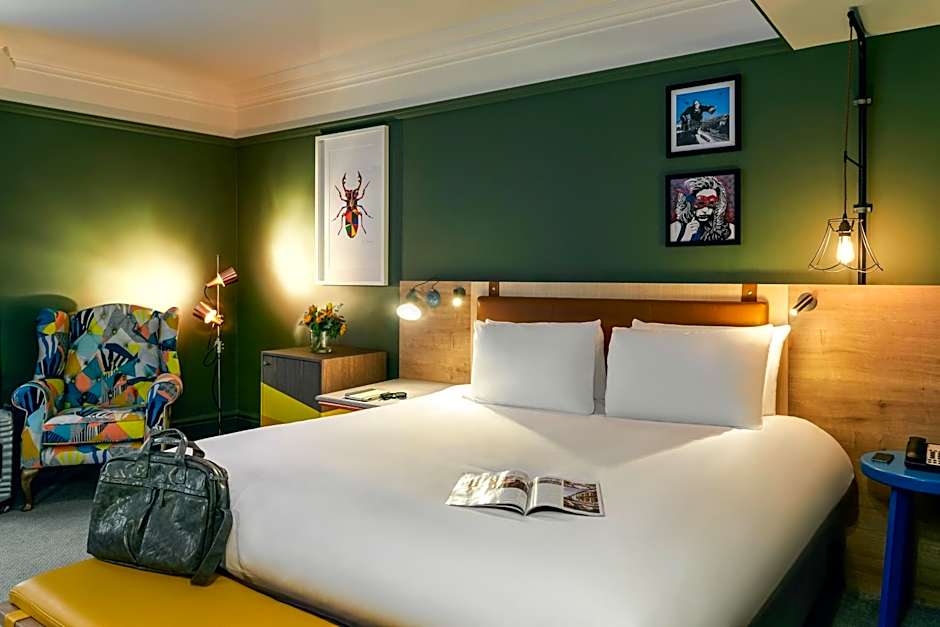 Bristol Grand Hotel By Sunday