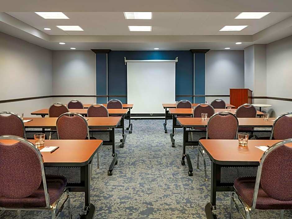 Hyatt Place Lakeland Center