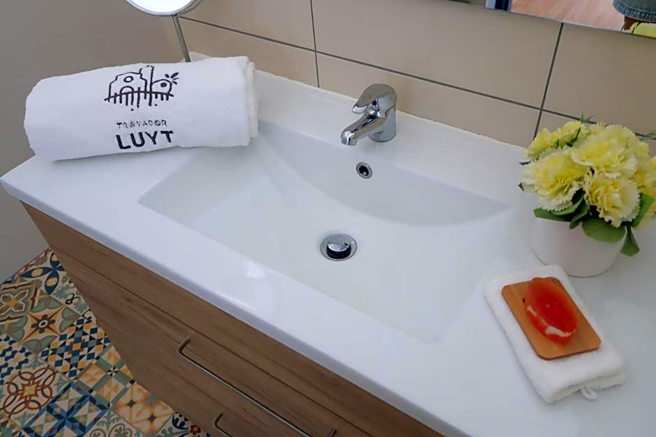 Stay at the Winemaker