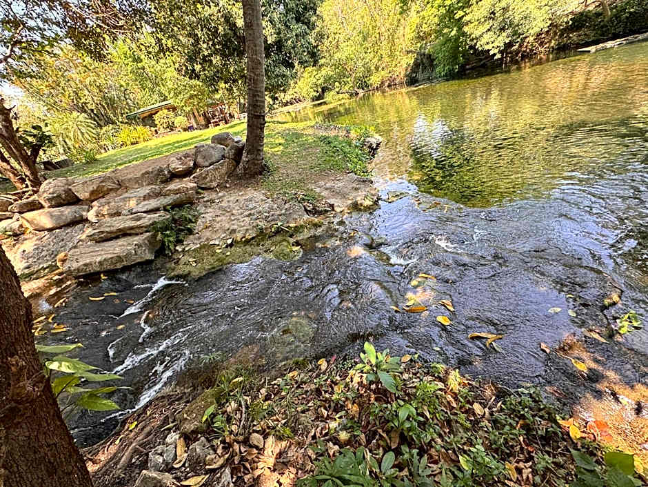 NP โฮมสเตย์ นอนเต็นท์ติดแอร์