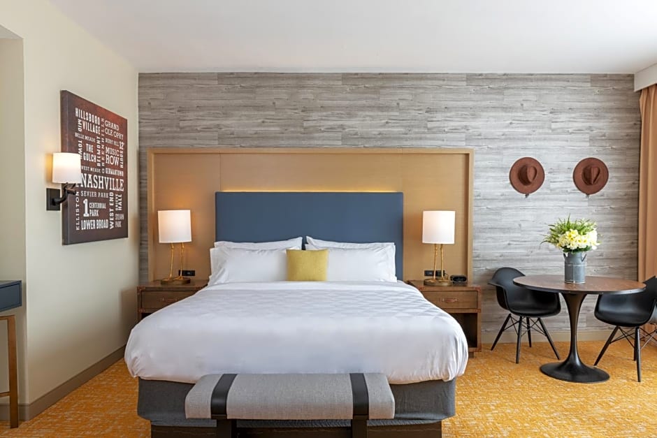 Holiday Inn & Suites Nashville Downtown Broadway