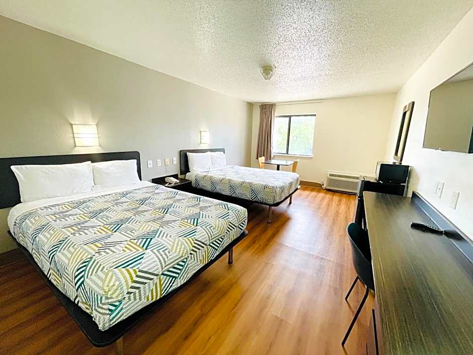 Motel 6-Duncanville, TX - Dallas