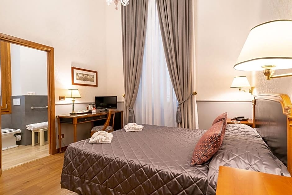 Strozzi Palace Hotel