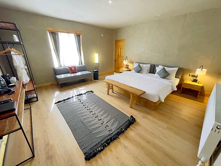 CHOSPA HOTEL